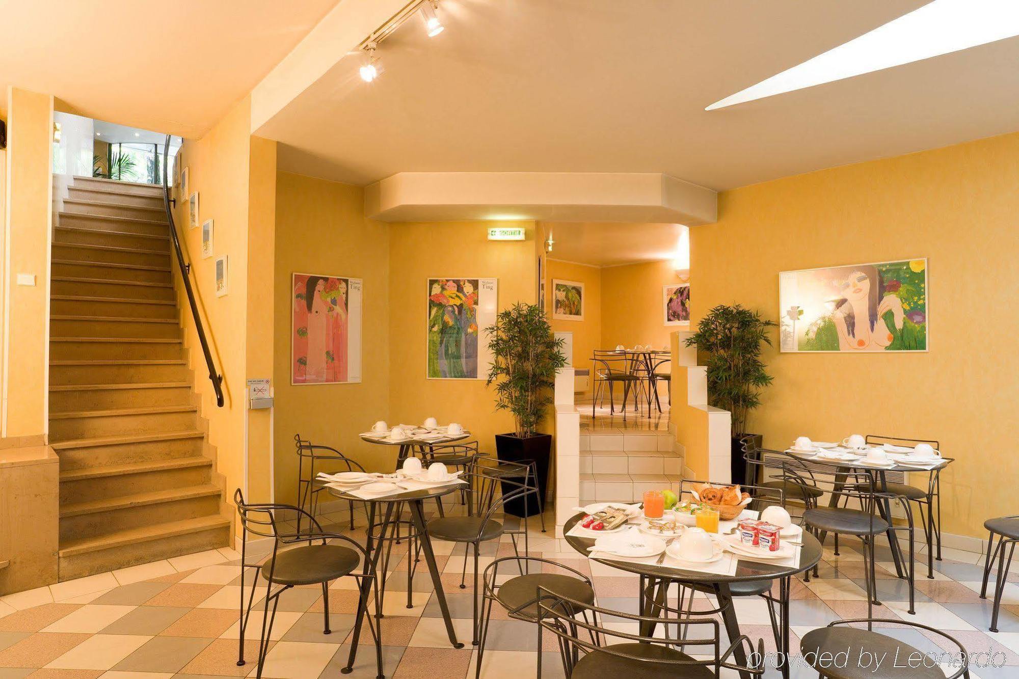 Libertel Canal Saint Martin Paříž Restaurace fotografie